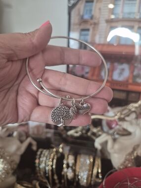 Grandma Charm Bangle Earth Angle